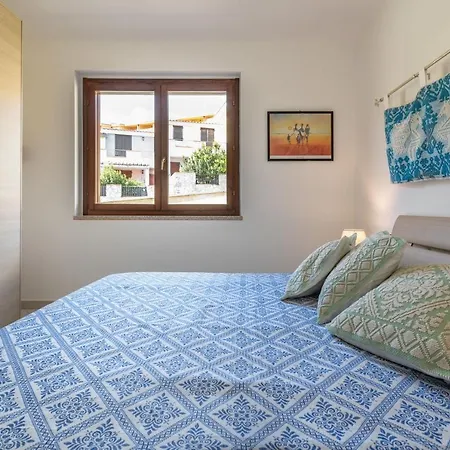 Isabel Apartment